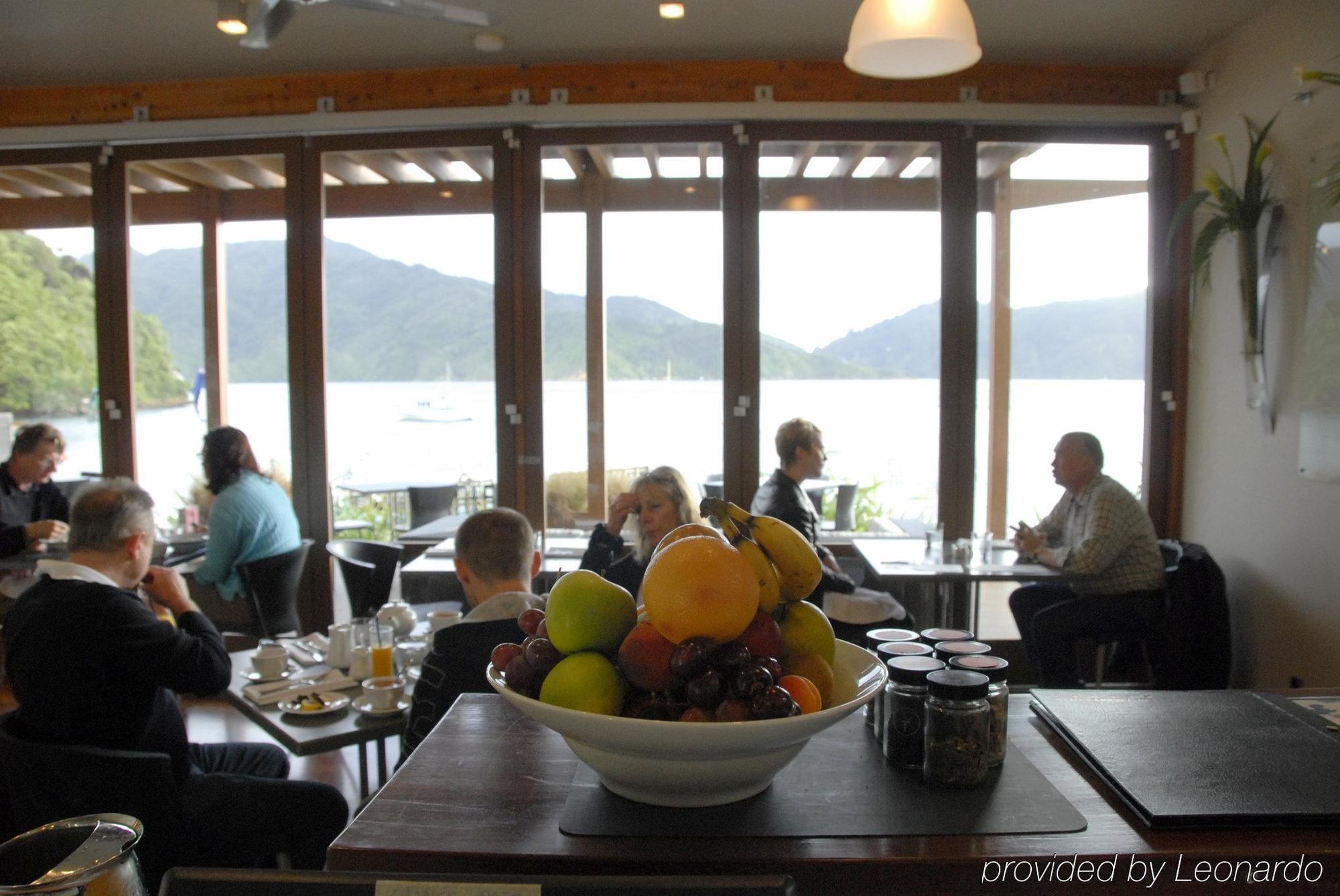 Bay Of Many Coves Hotel Arthur's Bay Restaurant photo